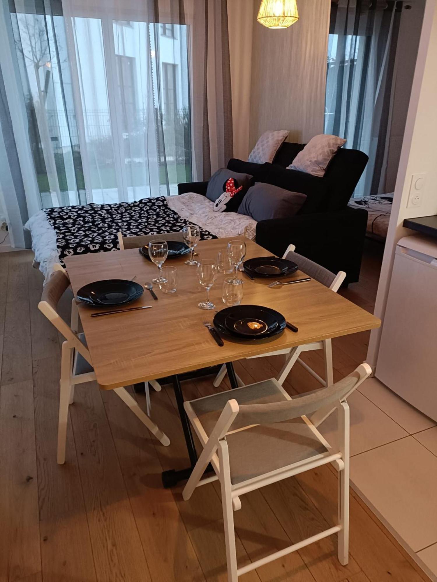 Disney - Paris 5 Min De Disney - Pk Prive Gratuit - 4 Personnes - Terrasse Jardin เชสซี ภายนอก รูปภาพ