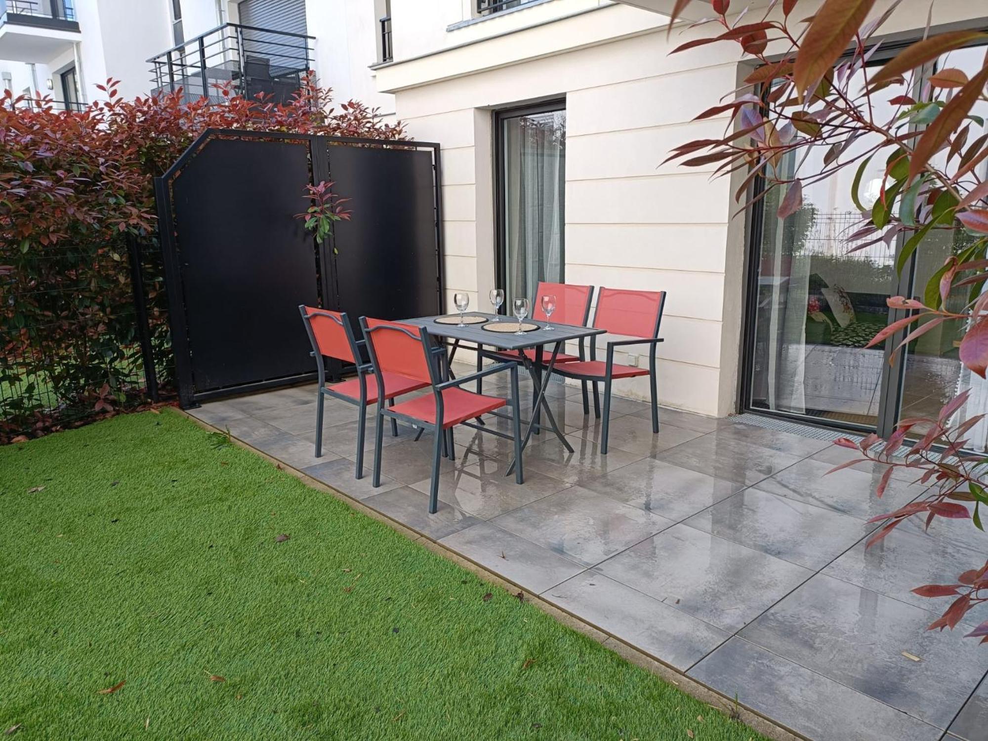 Disney - Paris 5 Min De Disney - Pk Prive Gratuit - 4 Personnes - Terrasse Jardin เชสซี ภายนอก รูปภาพ