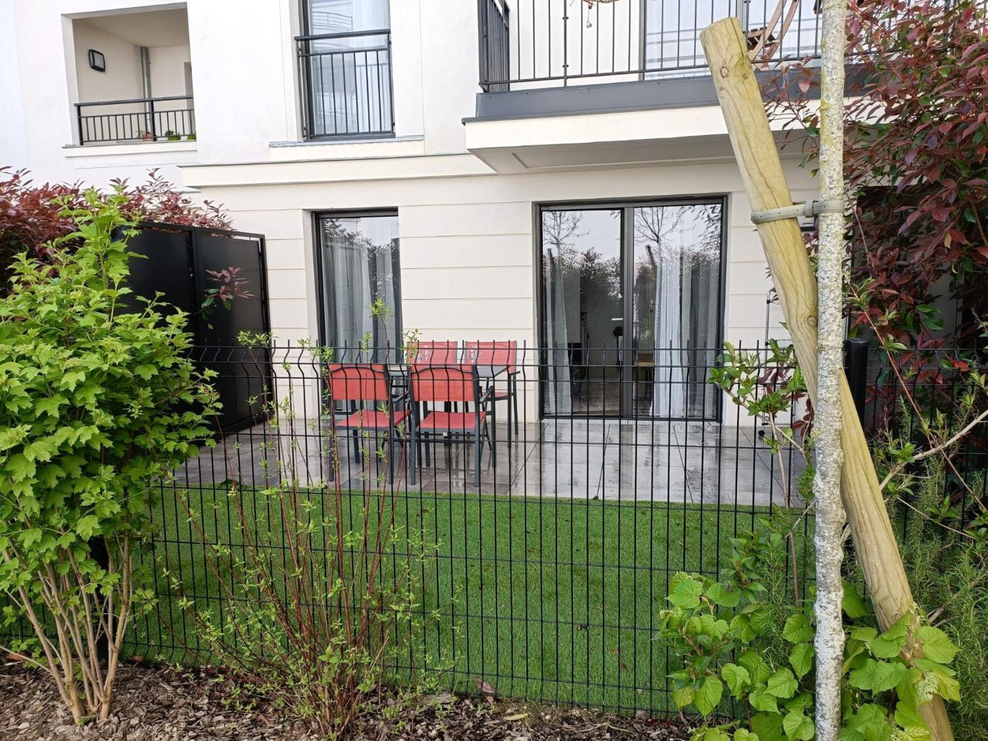 Disney - Paris 5 Min De Disney - Pk Prive Gratuit - 4 Personnes - Terrasse Jardin เชสซี ภายนอก รูปภาพ